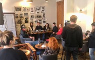 Представници СРГ са новинарима у Новом Саду разговарали о недавним претњама и притисцима Представници СРГ са новинарима у Новом Саду разговарали о недавним претњама и притисцима